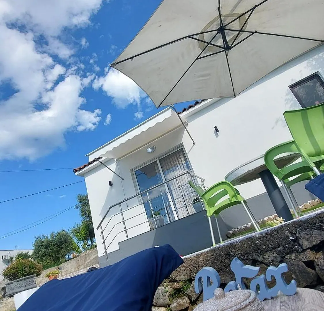 فندق R&R Gesthouse Široka ألبانيا